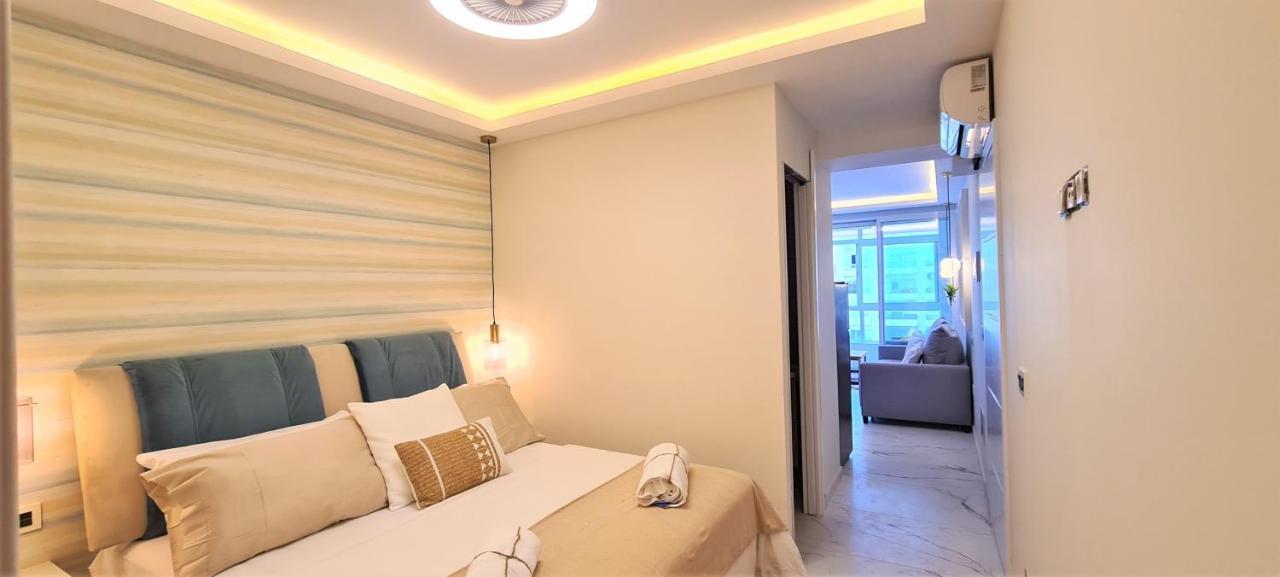 Apartment Linea De Playa Estepona Exterior photo
